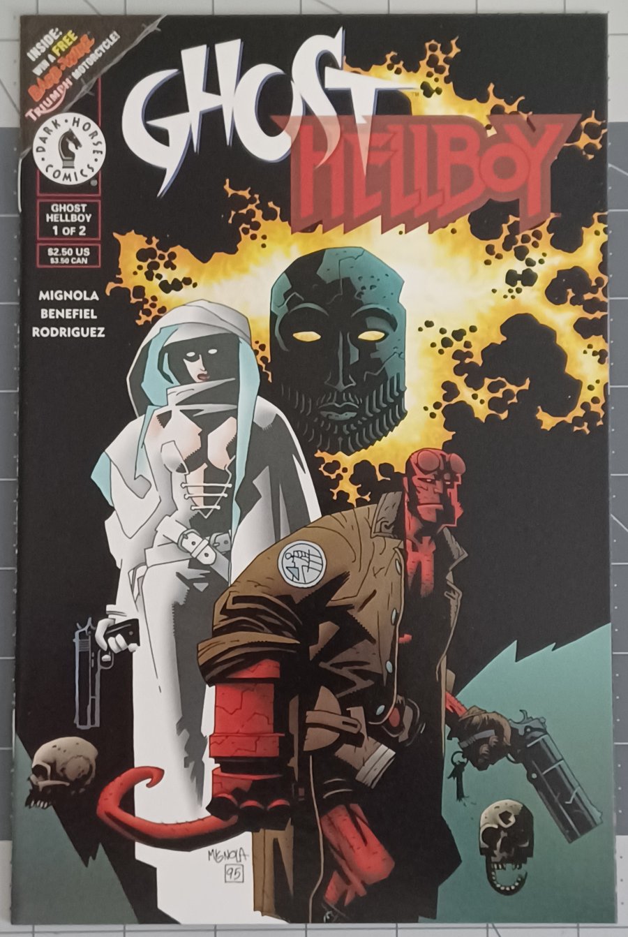 Ghost/Hellboy #1 (1997) - Dark Horse Comics
